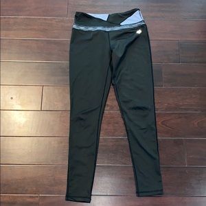 Women’s black sports leggings